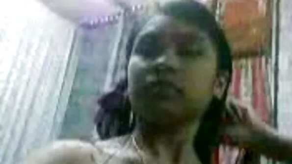 У прозорому акваріумі дівчину вламали на секс іграшки відео секс.