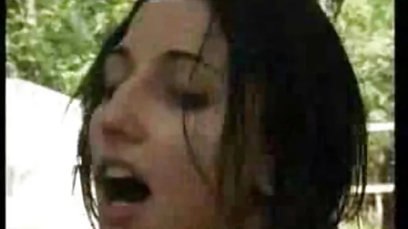 Гарячий таксист у лист засадив клієнтці член. жорсткий секс відео