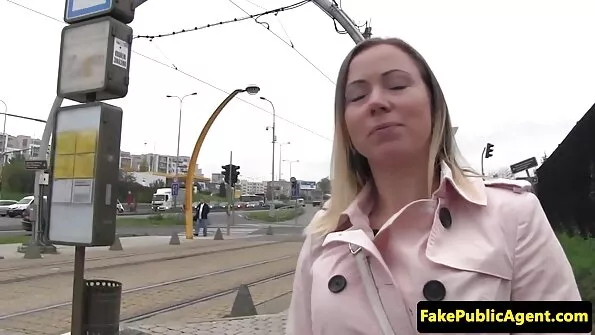 Неформалка пестить кицьку і відчуває порно відео онлайн чат бурхливий оргазм.