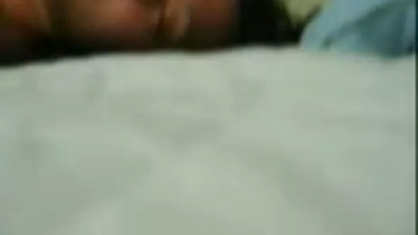 Добре смокчущим русское порно відео дівчатам кінчають на окуляри.