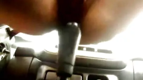 Дрічить неголену пизду невеликим порно відео дивитися безкоштовно рожевим вібратором.