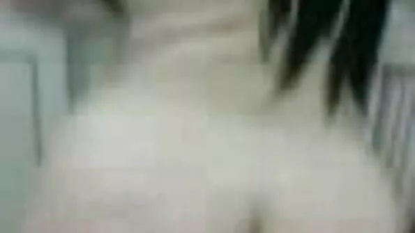 Захотіла російське порно відео писю розслабити вібраторами та дрочкою.